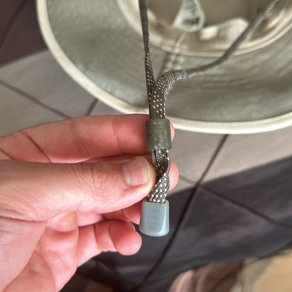 REI Bucket Hat; Vented Explorer Hat - Picture 6 of 6